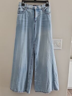 Viral Scoop a influencer jeans High-Rise Light Blue Wide-Leg